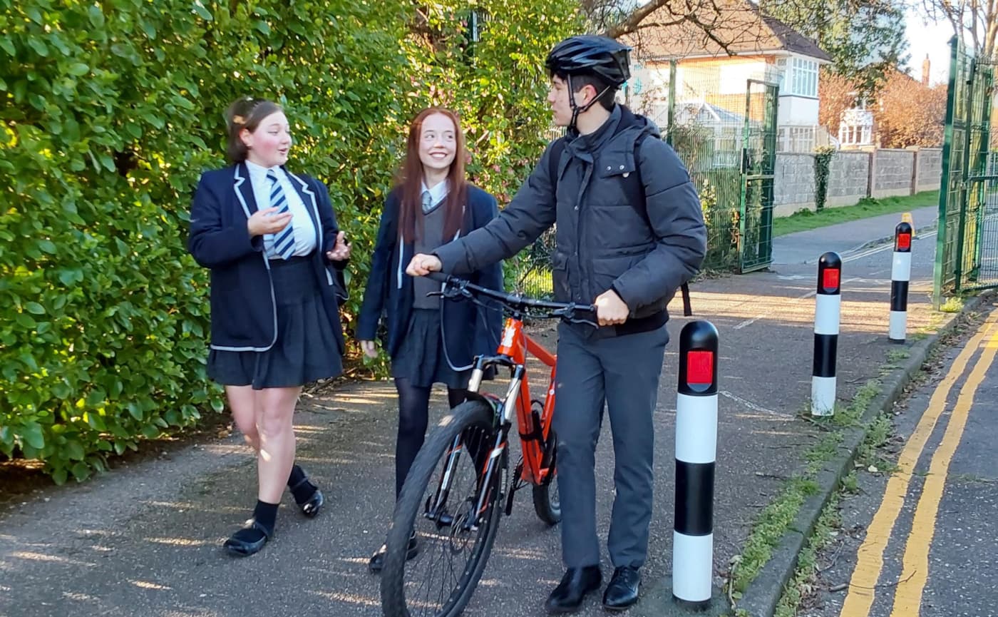 STUDENTS AT AVONBOURNE ACADEMIES WALK AND WHEEL TO SCHOOL
