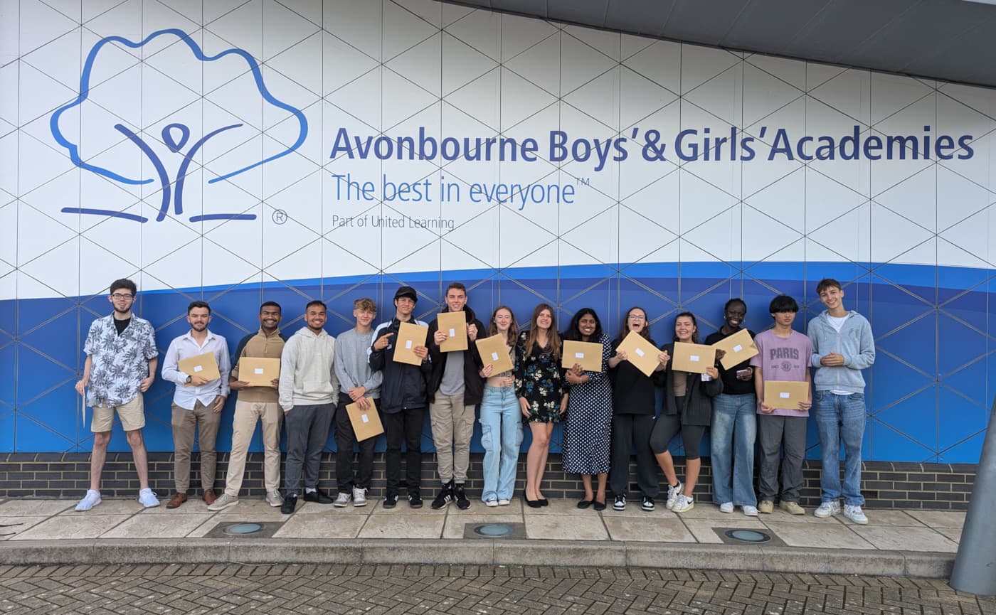 UNITED SIXTH FORM CELEBRATE THEIR A LEVEL SUCCESS